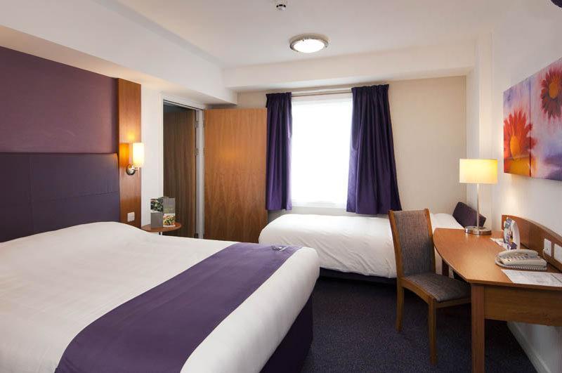 Premier Inn Birmingham South Rubery Экстерьер фото