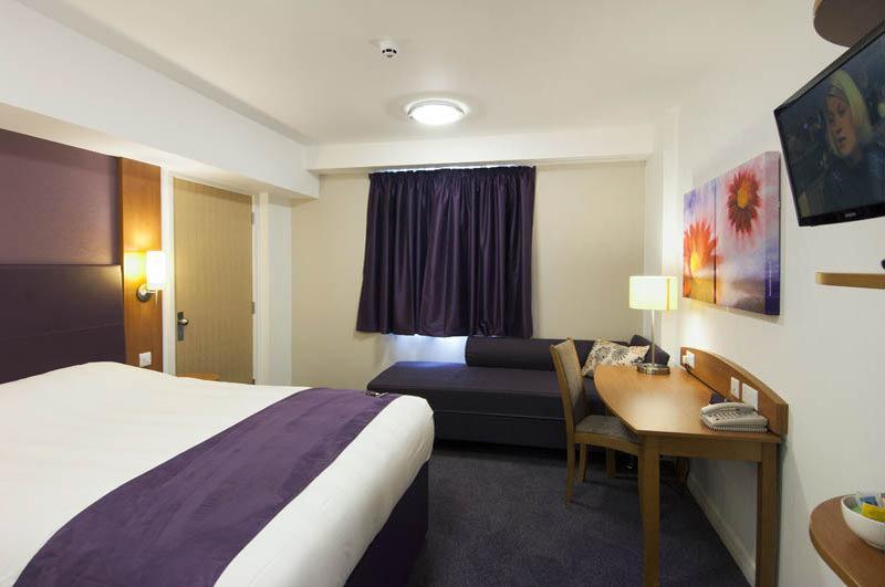 Premier Inn Birmingham South Rubery Экстерьер фото